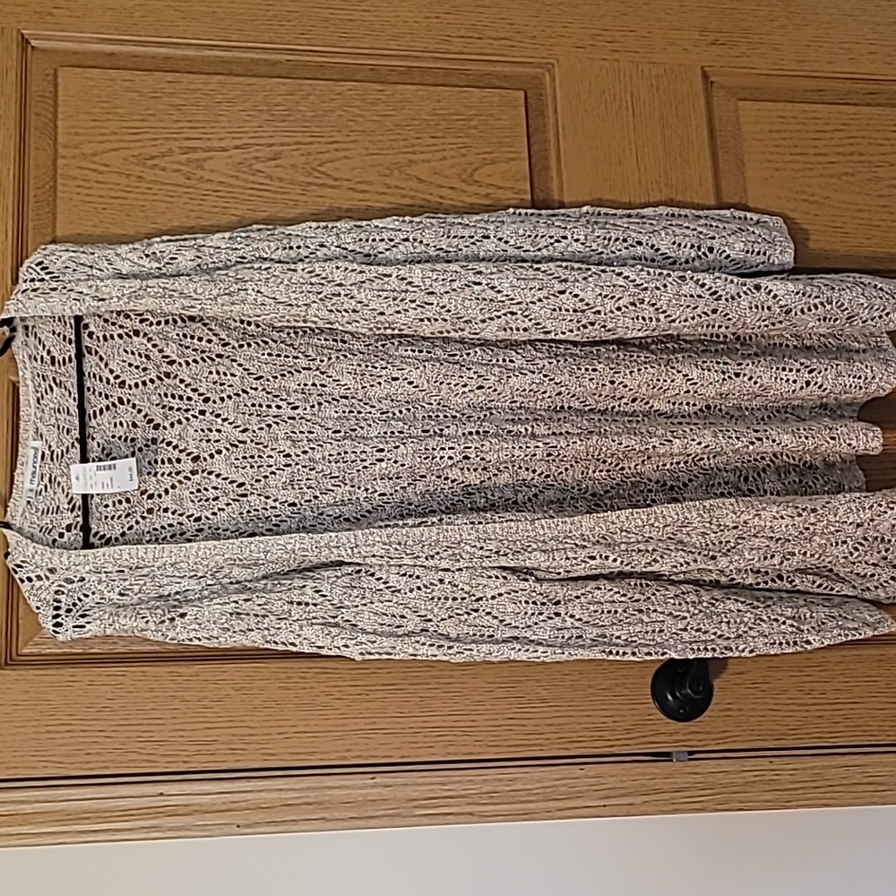 Cardigan - Picture 1 of 3